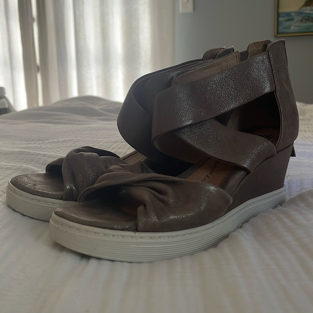 Sofft Wedge Sandals